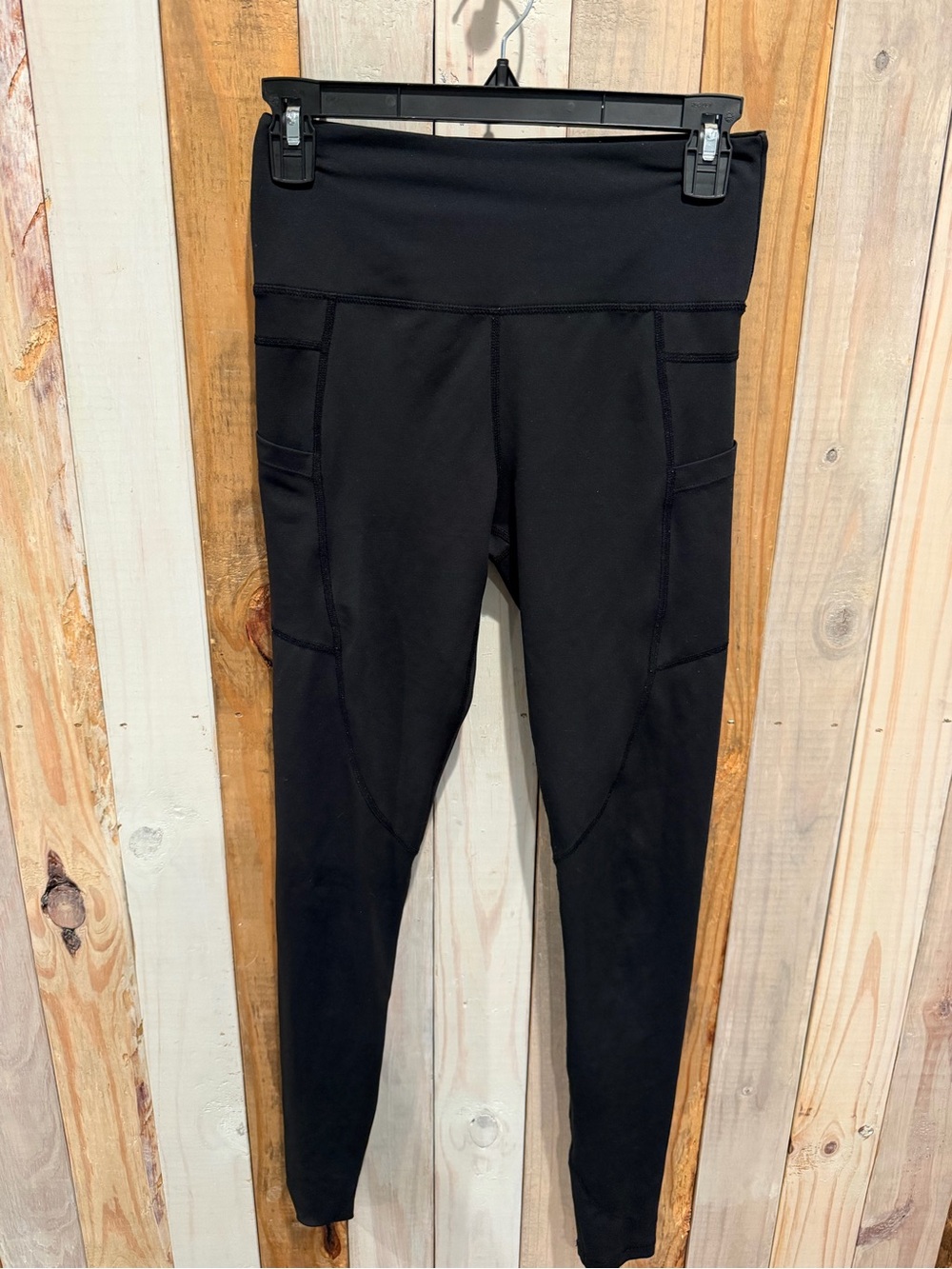 Zyia Active Black Pocket Light n Tight Hi-Rise Ankle Leggings in Size 4 28"